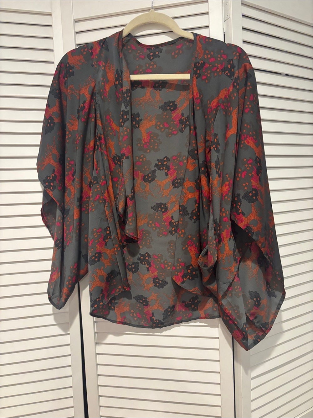 Floral Kimono Jacket in Gray with Rust and Pink Accents Feels like Silk